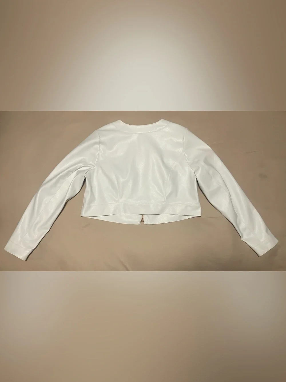Torrid Studio Faux Leather Cropped Jacket – Size 00 – Blanc De Blanc – NWT - Picture 2 of 6